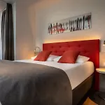 Hotell Select 3*