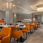 Select Hotell 3*