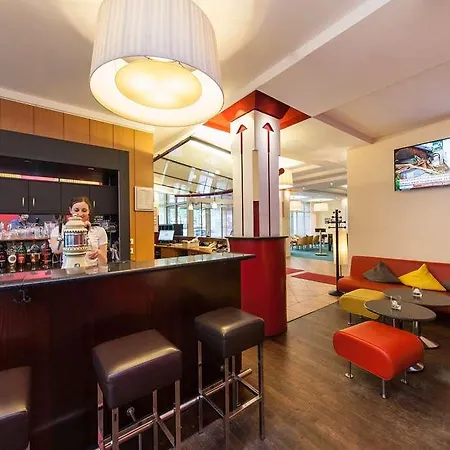 Select Hotel