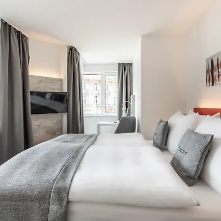 Select Hotel