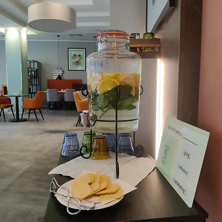 Select Hotel