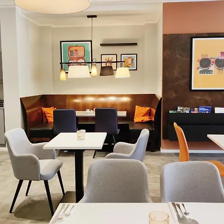 Select Hotel 3*