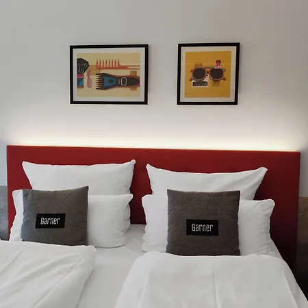 Select Hotel