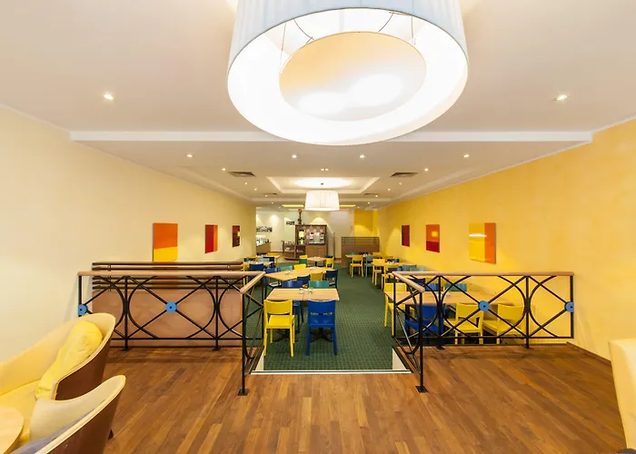 Select 3* فيسبادن