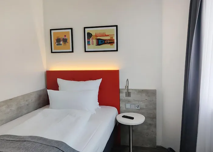 Select فيسبادن